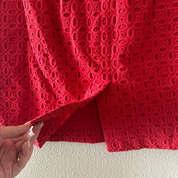 J Crew The Pencil Skirt in Red Eyelet Knee Length Skirt Size 6 - Picture 4 of 5